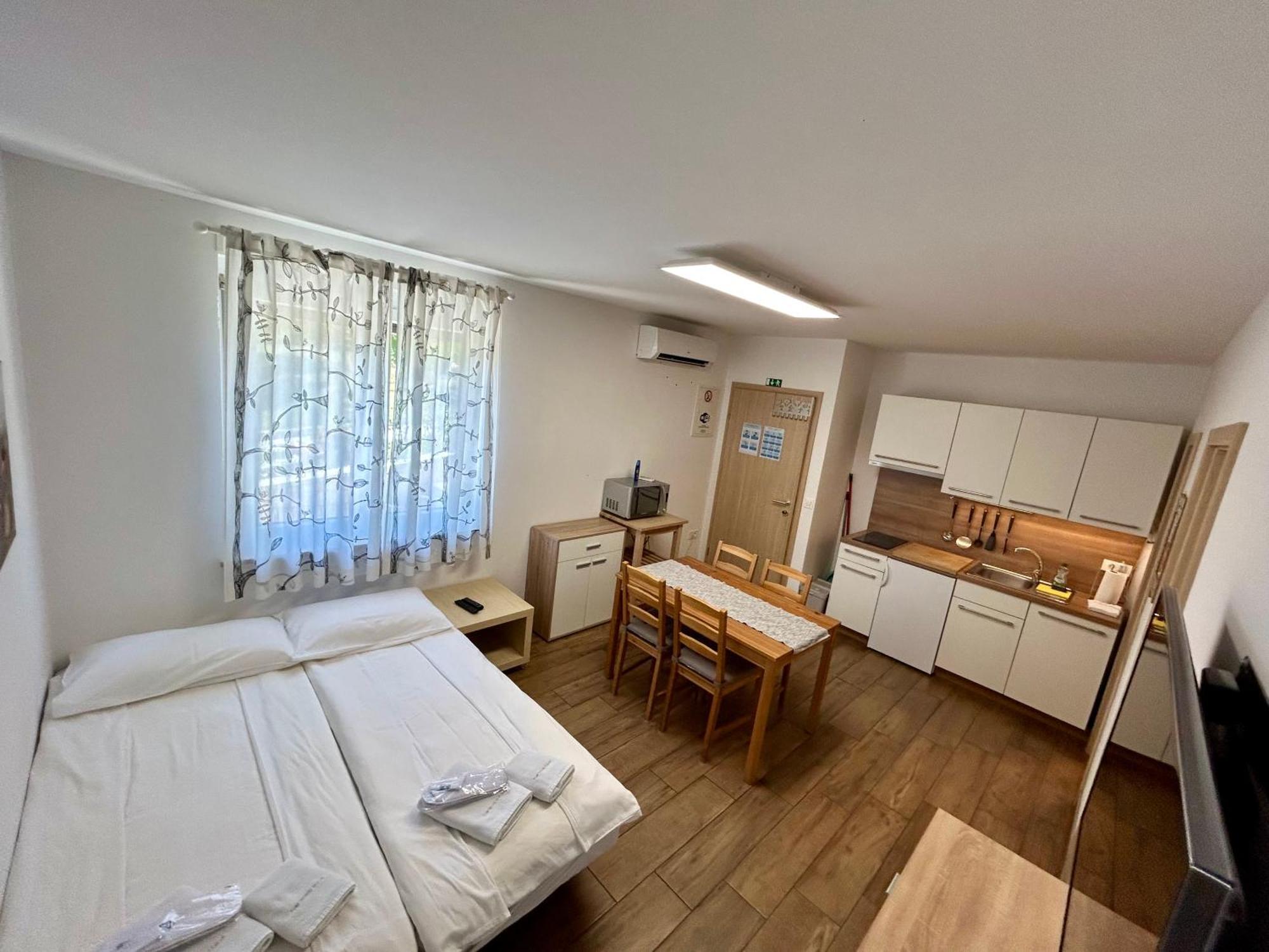 Apartments Maraz Portorož Eksteriør bilde